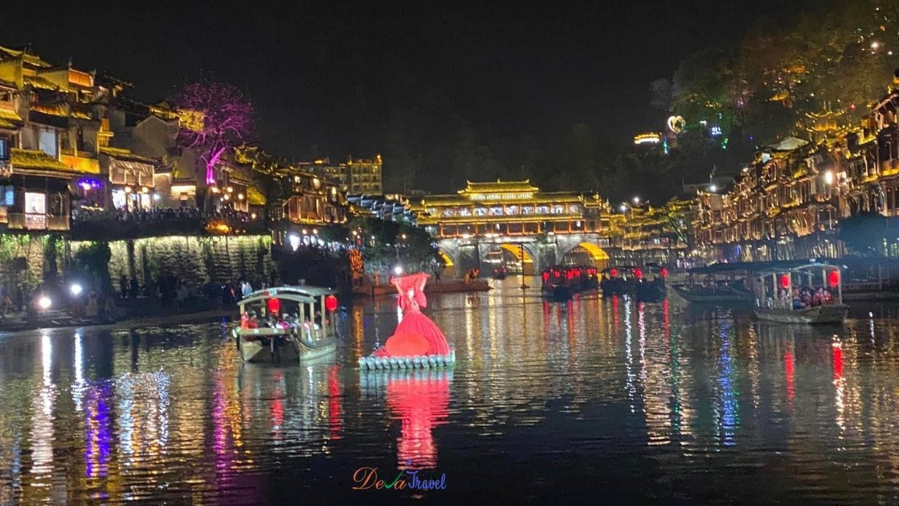 Kinh nghiệm du lịch Phượng Hoàng Cổ TRấn