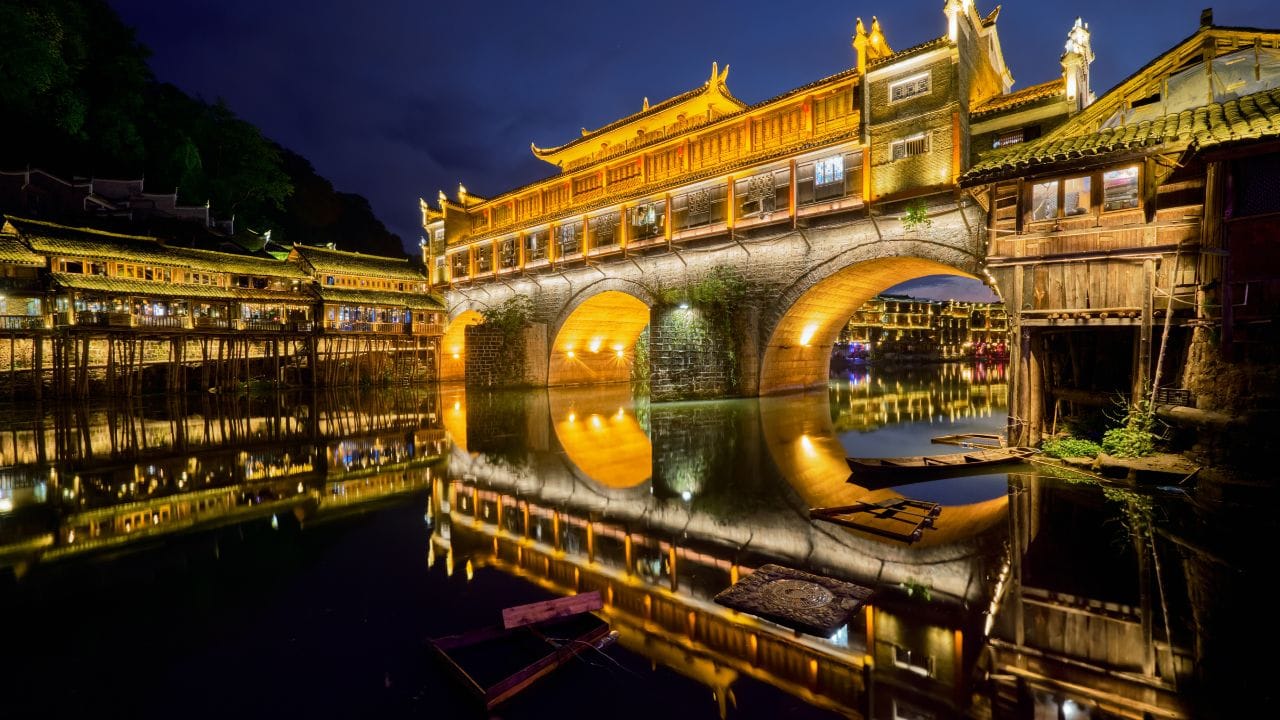 Kinh nghiệm du lịch Phượng Hoàng Cổ TRấn